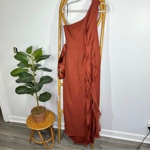 White by Vera Wang Ruffle One Shoulder Dress sz 10